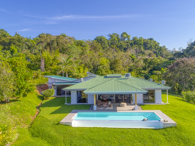 4 bed Single Family Homes For Sale in Dominical, Puntarenas - 1